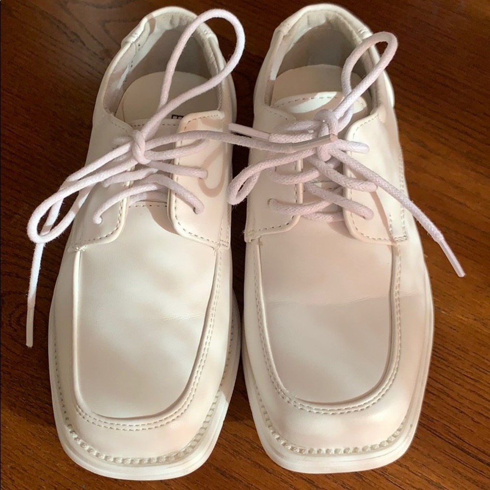 Toddler white leather dress shoes